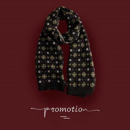 Red Knitted Scarf With Elk Print And Snowflake Pattern Designed For Warmth