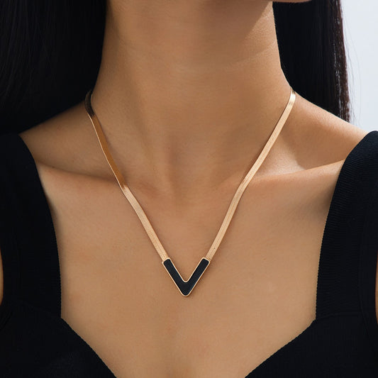Stylish Personalized Titanium Steel V-Shaped Necklace Sophisticated Black | UK